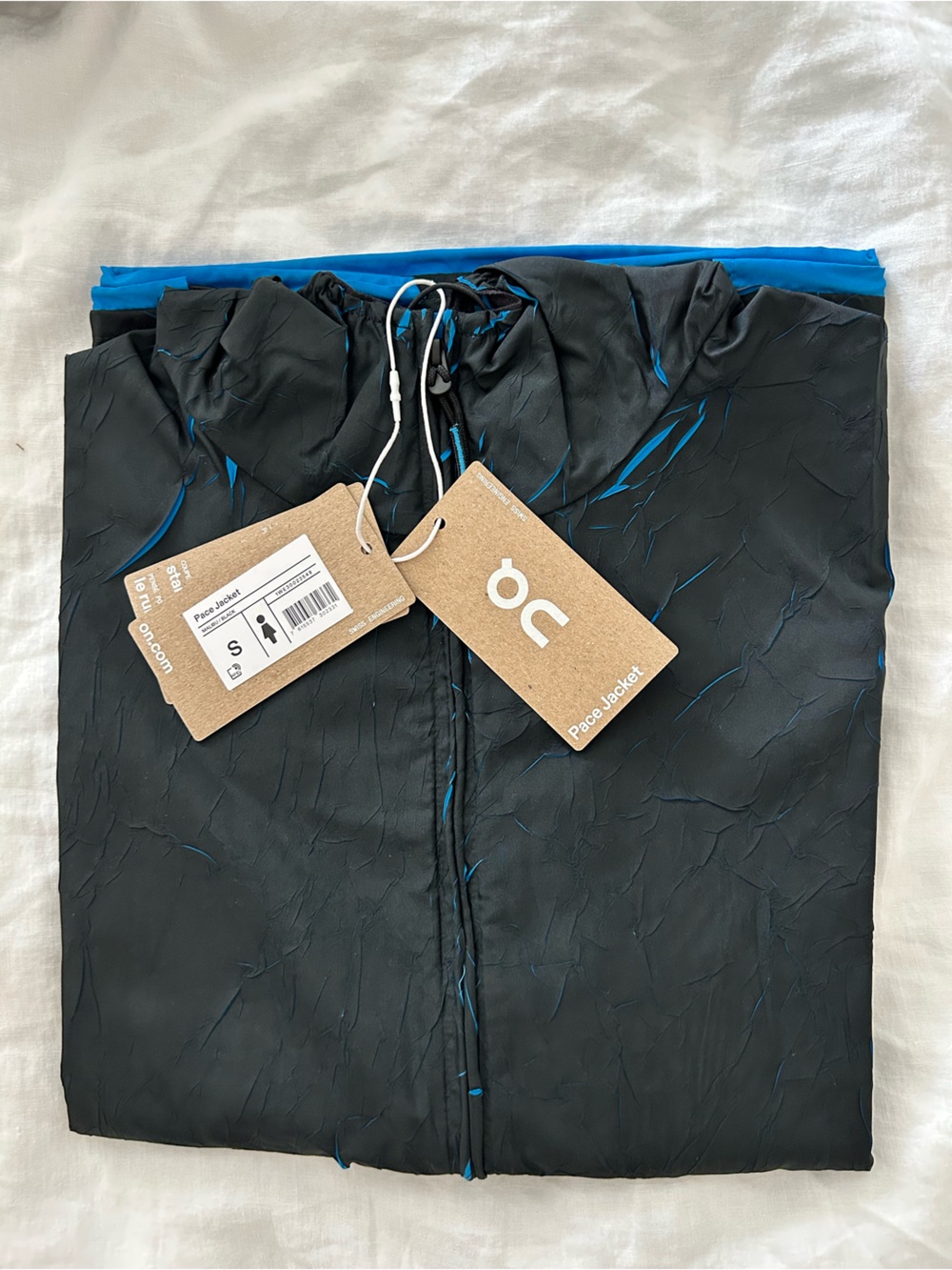 On Running Pace Run Jacket - Women Malibu/Black NWT - Picture 6 of 7